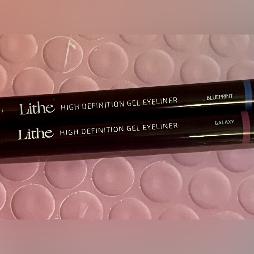 Lithe High Definition Gel Eyeliner Duo in Blueprint & Galaxy